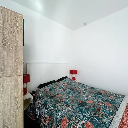 Apartment 3543-appartement 4 Couchages Dans Avec Piscine *