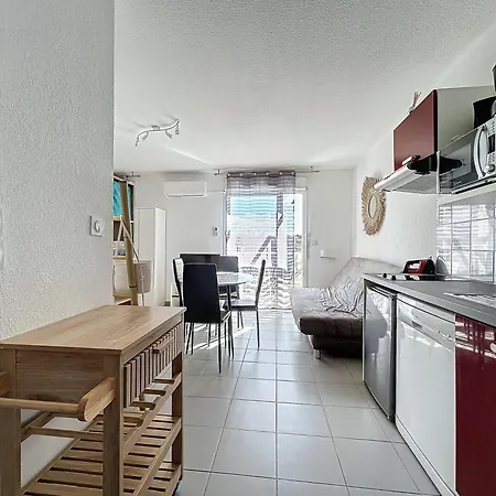 Apartment 3543-appartement 4 Couchages Dans Avec Piscine *