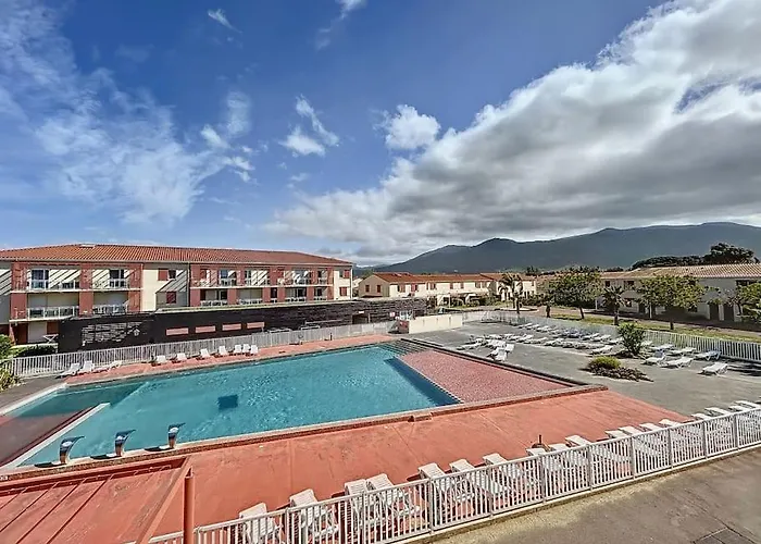 3543-appartement 4 Couchages Dans Avec Piscine